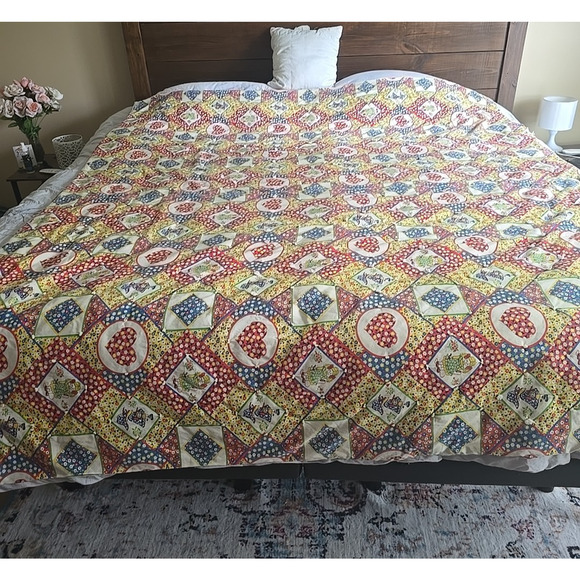 Vtg 1970's Holly Hobbie Hand Stitched Granny Cottage Full/Queen Quilt Bedspread